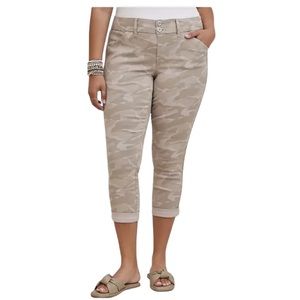 Torrid Women’s Twill Light Green Beige‎ Camo Aviator Military Crop Pants Size 26